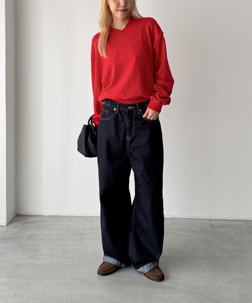 CANAL JEAN（キャナルジーン）の「HARING　キーネック刺繍トレーナー（スウェット・レディース・オートミール/ネイビー/サックスブルー/レッド・ONE SIZE）」の5枚目の写真