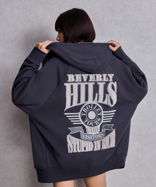 GYDA(ジェイダ)の「【WEB限定!!】BEVERLY HILLSスウェットBIGパーカー(パーカー・レディース・ピンク/ネイビー/グレー/ブラック・FREE)」の3枚目の写真