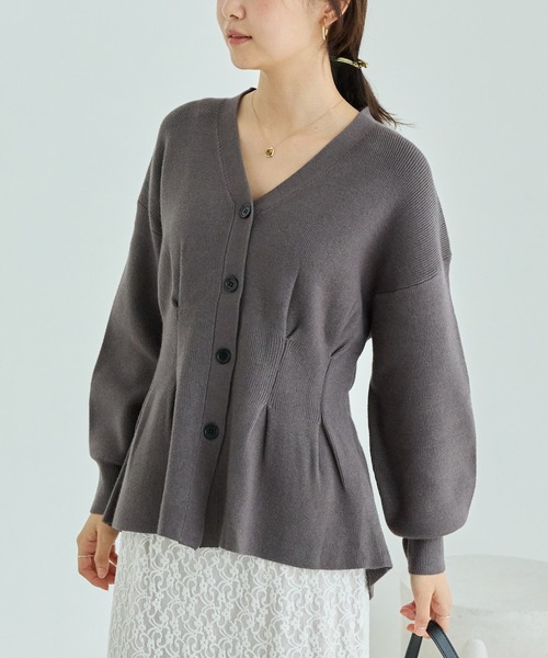 LAVEANGE（ラビアンジェ）の「【洗える】ウエストタックニットカーデ（カーディガン/ボレロ・レディース・ブラック/チャコールグレー/ピンク・F/3L/4L）」の4枚目の写真