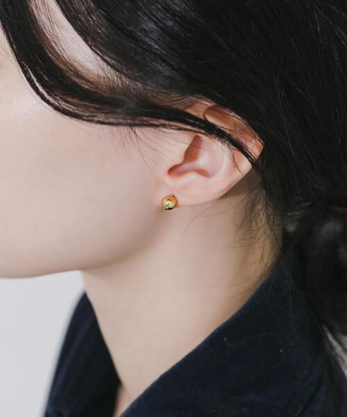 SMELLY（スメリー）の「ステンレスミニフープセットピアス（ピアス（両耳用）・レディース・シルバー系その他・-）」の4枚目の写真
