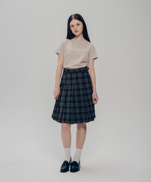 YALE（イェール）の「ウィメンズピグメントアプリケTシャツ_アイボリー（Tシャツ/カットソー・レディース・その他・SMALL/MEDIUM/LARGE）」の10枚目の写真