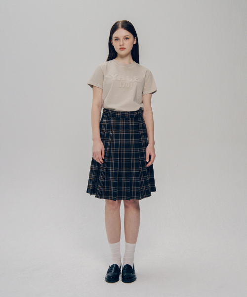 YALE（イェール）の「ウィメンズピグメントアプリケTシャツ_アイボリー（Tシャツ/カットソー・レディース・その他・SMALL/MEDIUM/LARGE）」の11枚目の写真