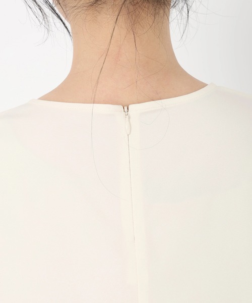 STRAWBERRY-FIELDS(ストロベリーフィールズ)の「ミルキータフタ*フローラクロス_袖コンシャスシャツブラウス(シャツ/ブラウス・レディース・キナリ/ブラック・2)」の11枚目の写真