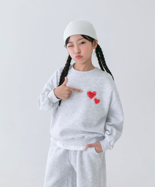 BERRYCLOSET（ベリークローゼット）の「[裏起毛] ハートシグナルスウェット（スウェット・レディース・ライトグレー/ブラック・11号/13号/7号/09号）」の5枚目の写真
