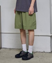 BALLUTE（バリュート）の「ヴェニスサイドタックコットンショーツ（オリーブ）（その他パンツ）」