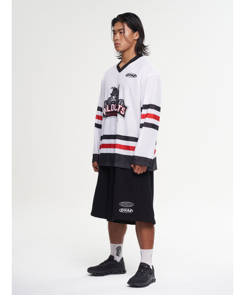 ONERM(ワンアルエム)の「ワイルドキャッツアイスホッケージャージレッド(Tシャツ/カットソー・レディース・その他・LARGE/X-LARGE/MEDIUM)」の2枚目の写真
