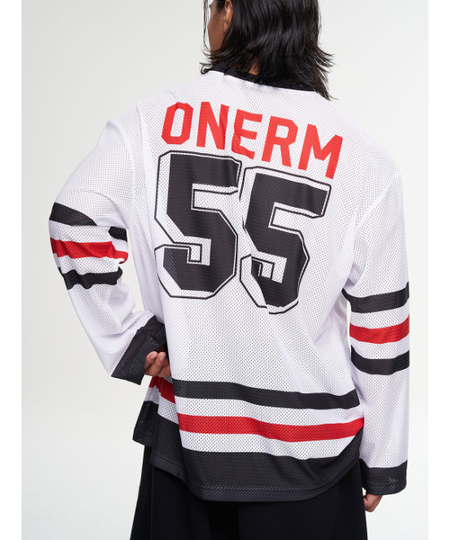 ONERM(ワンアルエム)の「ワイルドキャッツアイスホッケージャージレッド(Tシャツ/カットソー・レディース・その他・LARGE/X-LARGE/MEDIUM)」の4枚目の写真