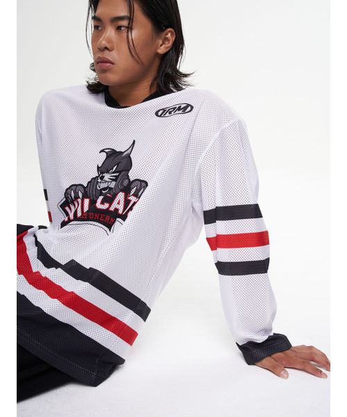 ONERM(ワンアルエム)の「ワイルドキャッツアイスホッケージャージレッド(Tシャツ/カットソー・レディース・その他・LARGE/X-LARGE/MEDIUM)」の5枚目の写真