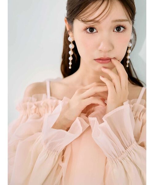 MERCURYDUO（マーキュリーデュオ）の「オフショルラッフルブラウス（シャツ/ブラウス・レディース・アイボリー/ピンク/ミント・FREE）」の12枚目の写真