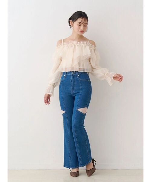 MERCURYDUO（マーキュリーデュオ）の「オフショルラッフルブラウス（シャツ/ブラウス・レディース・アイボリー/ピンク/ミント・FREE）」の13枚目の写真