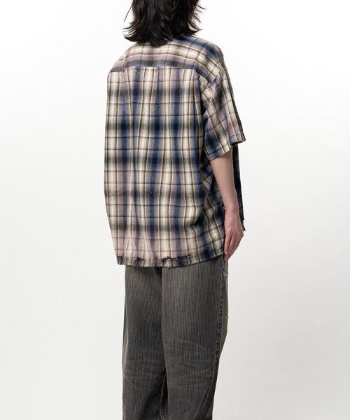 Maison MIHARA YASUHIRO(メゾンミハラヤスヒロ)の「Embellished Sticker Short Sleeve Check Shirt(シャツ/ブラウス・メンズ・ブラック/ピンク・46/44)」の11枚目の写真