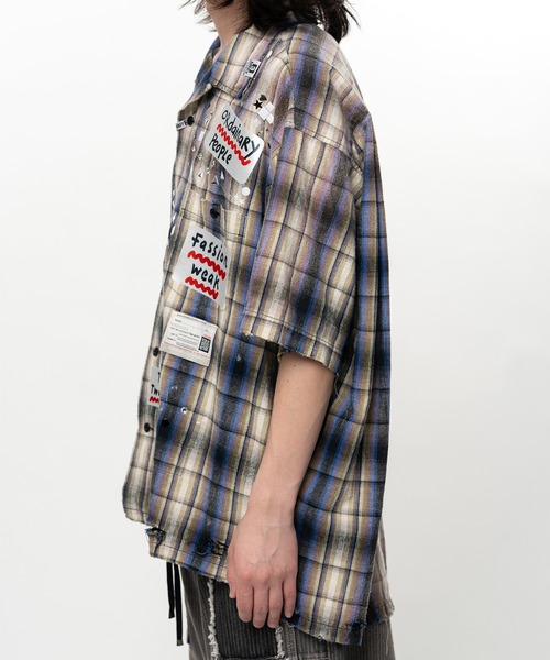 Maison MIHARA YASUHIRO(メゾンミハラヤスヒロ)の「Embellished Sticker Short Sleeve Check Shirt(シャツ/ブラウス・メンズ・ブラック/ピンク・46/44)」の12枚目の写真