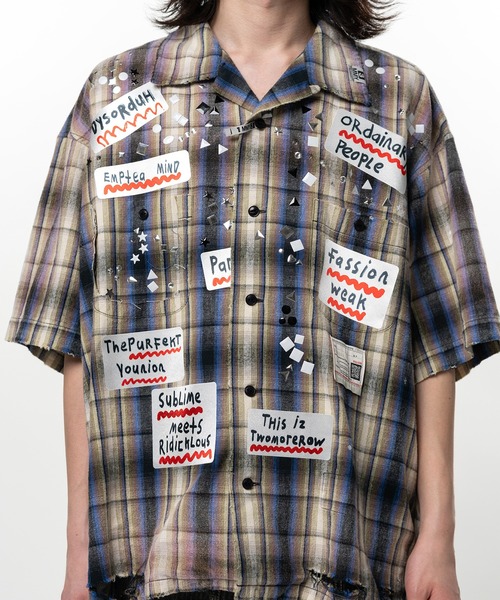 Maison MIHARA YASUHIRO(メゾンミハラヤスヒロ)の「Embellished Sticker Short Sleeve Check Shirt(シャツ/ブラウス・メンズ・ブラック/ピンク・46/44)」の13枚目の写真