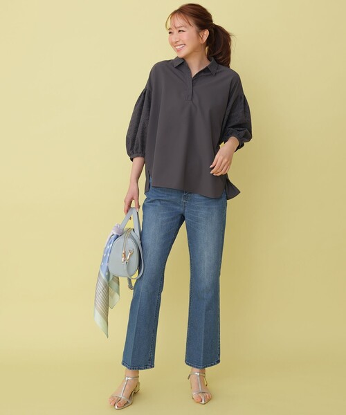 ANY SIS（エニィスィス）の「センタープレスセミフレア デニム（デニムパンツ・レディース・ネイビー系/ダルブルー系・X-SMALL）」の4枚目の写真