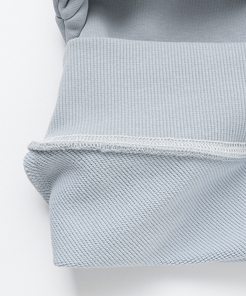 b・ROOM（ビールーム）の「【デイリースタンダードウェアシリーズ】【吸水速乾】ぷくっとオーバーサイズの配色ステッチスウェット（スウェット・キッズ・オフホワイト/トップグレー/パープル/ダークブラウン/ブラック/ブルーグレー/ライトピンク・150cm/130cm/100cm/140cm/120cm/110cm）」の20枚目の写真