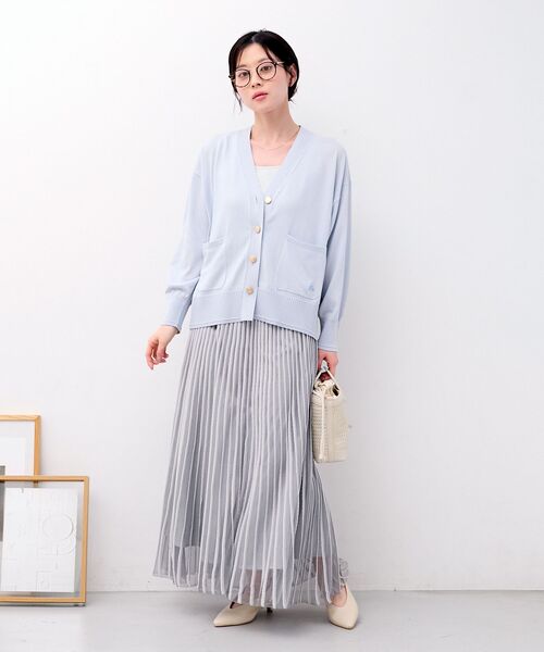 le.coeur blanc（ルクールブラン）の「ウォッシャブル刺繍Vネックカーデ（カーディガン/ボレロ・レディース・イエロー/ホワイト系その他/サックスブルー/ネイビー・38）」の22枚目の写真