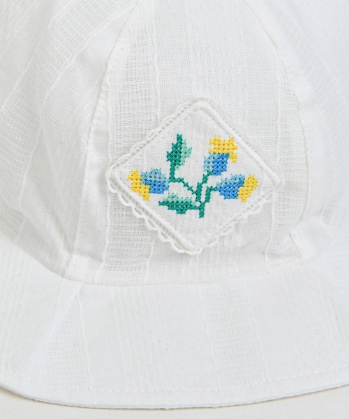 moimoln（モイモルン）の「アイレットフラワーバケットハット・帽子（ハット・キッズ・アイボリー・46cm/48cm/50cm/52cm）」の6枚目の写真