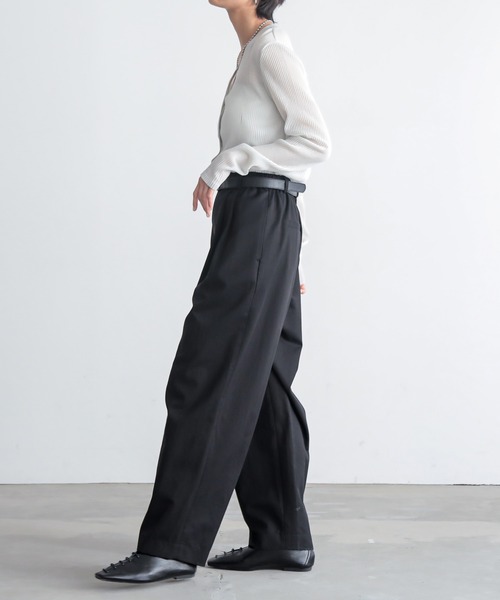 for/c（フォーシー）の「[低身長/高身長向けサイズ有]なめらかツイルカーブパンツ【サスティナブル】（スラックス・レディース・ブラック/ライトベージュ・M/PM/TM/LL/L）」の15枚目の写真