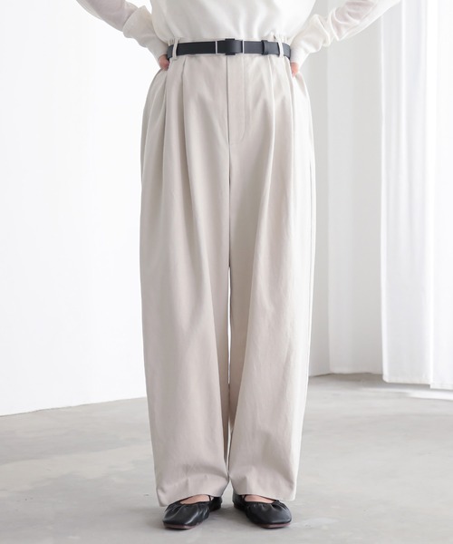 for/c（フォーシー）の「[低身長/高身長向けサイズ有]なめらかツイルカーブパンツ【サスティナブル】（スラックス・レディース・ブラック/ライトベージュ・M/PM/TM/LL/L）」の17枚目の写真
