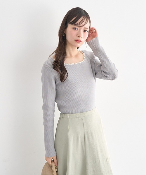 earth music&ecology（アースミュージックアンドエコロジー）の「レーストリムリブニットプルオーバー（ニット/セーター・レディース・ブラック/アイボリー/グレー・FREE）」の14枚目の写真