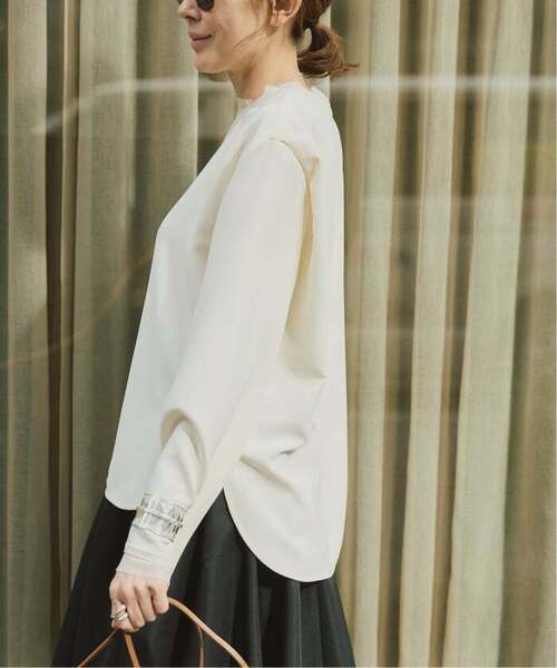 VERMEIL par iena(ヴェルメイユパーイエナ)の「《WEB限定/追加》Minimal Double Cross ブラウス(シャツ/ブラウス・レディース・ホワイト・FREE)」の3枚目の写真