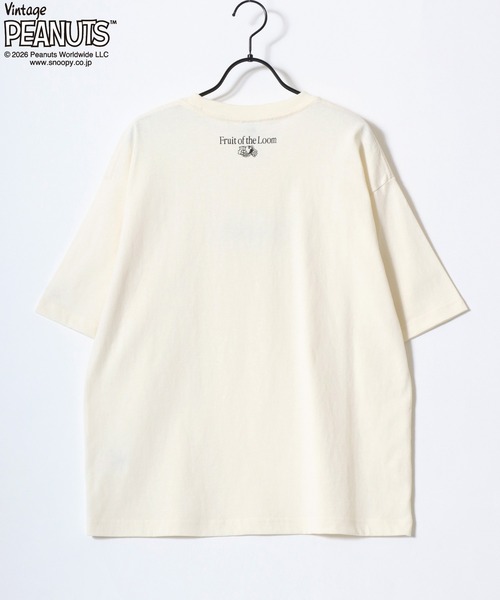 SNOOPY（スヌーピー）の「PEANUTS/ピーナッツコラボ FRUIT OF THE LOOM/フルーツオブザルーム スヌーピー ロゴ ワンポイント刺繍 半袖Tシャツ/レディース メンズ（Tシャツ/カットソー・レディース・ホワイト系その他/グレー系その他2/チャコールグレー/ホワイト系その他2/アイボリー/グレー系その他・S/M/L）」の11枚目の写真