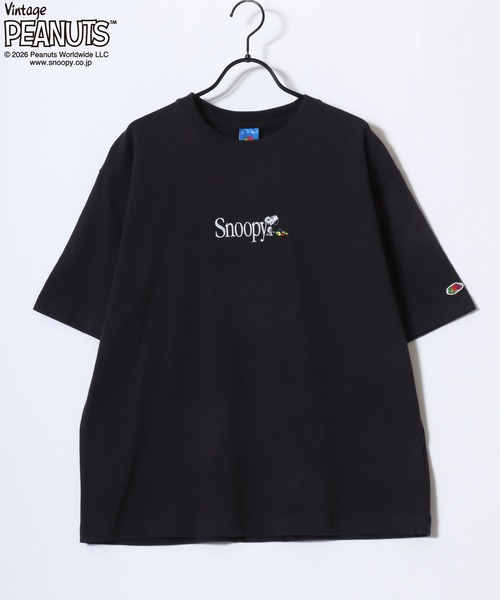 SNOOPY（スヌーピー）の「PEANUTS/ピーナッツコラボ FRUIT OF THE LOOM/フルーツオブザルーム スヌーピー ロゴ ワンポイント刺繍 半袖Tシャツ/レディース メンズ（Tシャツ/カットソー・レディース・ホワイト系その他/グレー系その他2/チャコールグレー/ホワイト系その他2/アイボリー/グレー系その他・S/M/L）」の16枚目の写真