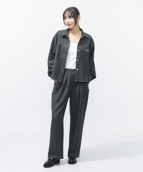 CONVERSE(コンバース)の「コンバース SYNTHETIC DENIM SHIRT L シンセティックデニムシャツ(シャツ/ブラウス・レディース・オフホワイト/ネイビー/ブラック・M/L)」の8枚目の写真