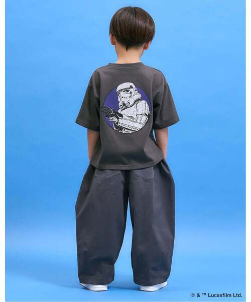 b・ROOM(ビールーム)の「【STAR WARS】【防汚・速乾・型崩れしない】アソートバックプリントTシャツ【MNCM】(Tシャツ/カットソー・キッズ・オフホワイト/カーキ/チャコール・120cm/110cm/140cm/130cm)」の14枚目の写真