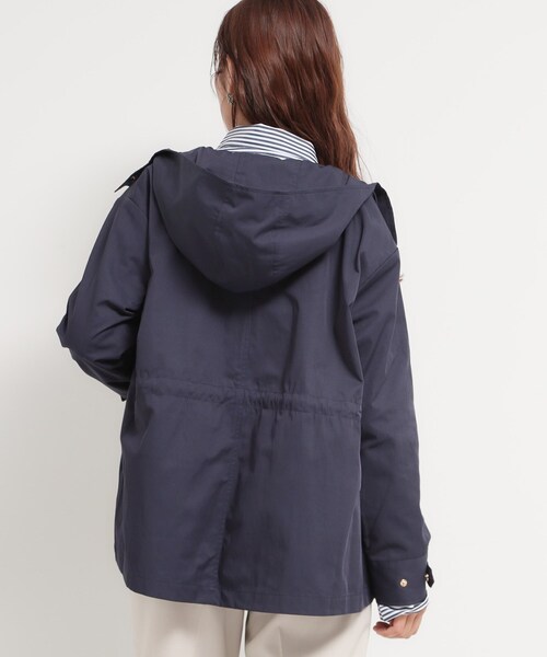THE SHOP TK (ザ ショップ ティーケー )の「【フェミニンにもクールにも】ウエストドロストマウンテンパーカー(ブルゾン・レディース・ネイビー系5/ベージュ系9・13/12)」の17枚目の写真