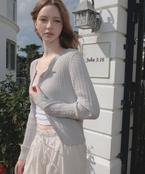 DEHEVE（デヘヴェ）の「Frill Cable Knit Cardigan [Sky Blue]（カーディガン/ボレロ・レディース・スカイブルー・FREE）」の5枚目の写真
