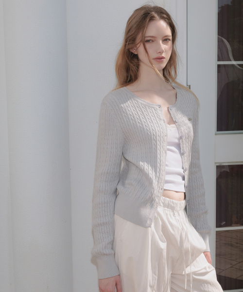 DEHEVE（デヘヴェ）の「Frill Cable Knit Cardigan [Sky Blue]（カーディガン/ボレロ・レディース・スカイブルー・FREE）」の10枚目の写真