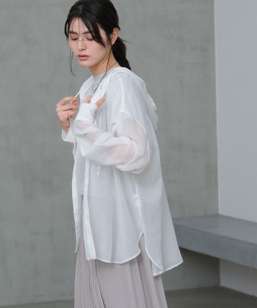 LAKOLE(ラコレ)の「シアーフードシャツ / 664820(シャツ/ブラウス・レディース・ブラック/レッド/オフホワイト/ブルー/ブラウン系その他・FREE)」の14枚目の写真