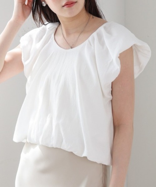 Bab(バブ)の「バルーンタックデザインブラウス(シャツ/ブラウス・レディース・オフホワイト/ブラック・MEDIUM)」の1枚目の写真