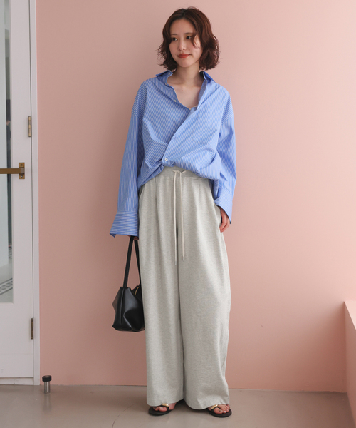 SLOBE IENA(スローブイエナ)の「BAYLEEテリータックトラウザー(スウェットパンツ・レディース・グレー・36/38)」の2枚目の写真