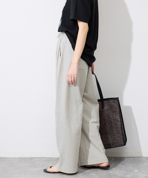 SLOBE IENA(スローブイエナ)の「BAYLEEテリータックトラウザー(スウェットパンツ・レディース・グレー・36/38)」の22枚目の写真