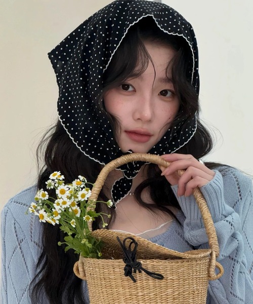 VIBGYOR(ヴィブジョー)の「【LAMPOON】ドットスカーフ(バンダナ/スカーフ・レディース・ホワイト/ブラック・FREE)」の3枚目の写真