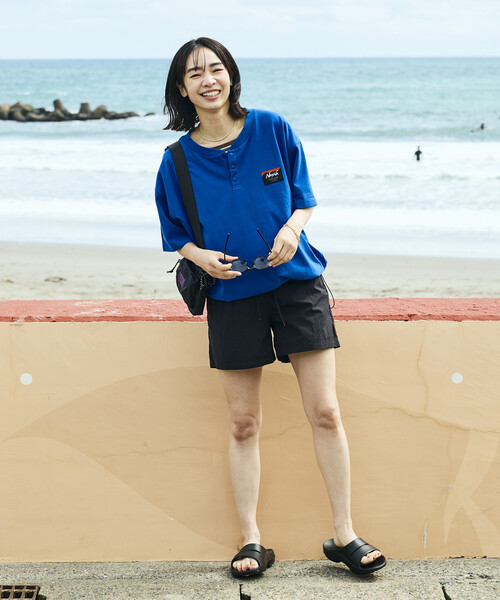 FREAK'S STORE(フリークスストア)の「NANGA × FREAK'S STORE/ナンガ 別注 裾スピンドル ヘンリーネックTシャツ(Tシャツ/カットソー・レディース・ブラック/ブルー/ホワイト・フリ-)」の5枚目の写真