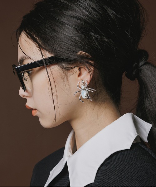 NON TOKYO(ノントーキョー)の「CRYSTAL SPIDER EARRING(イヤリング・レディース・ホワイト/グリーン/ピンク・FREE)」の2枚目の写真