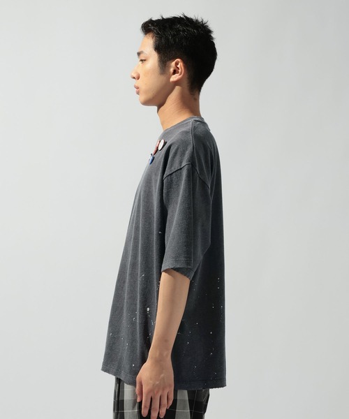 niko and...（ニコアンド）の「缶バッジ付きペイントTシャツ（Tシャツ/カットソー・メンズ・ブルー/オフホワイト/ブラック/パープル・MEDIUM/LARGE）」の22枚目の写真