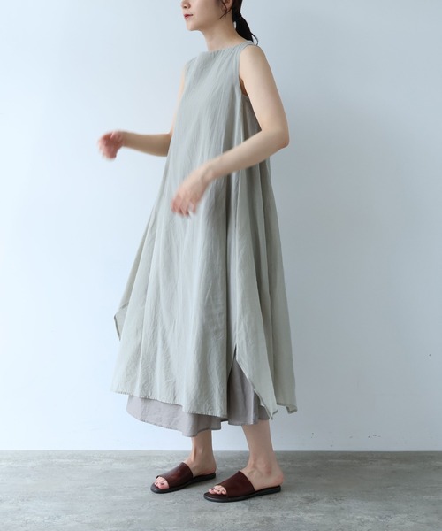 yuni(ユニ )の「△C/Si layerd one-piece(ワンピース・レディース・チャコールグレー/ピンク/カーキ・FREE)」の2枚目の写真