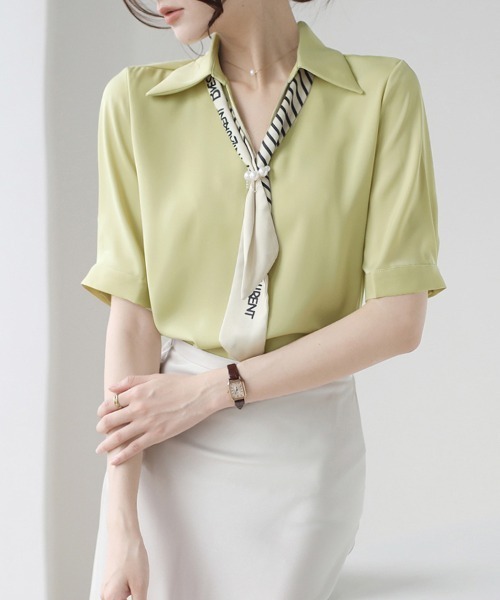 ReRe(リリ)の「スカーフ風デザインブラウス(シャツ/ブラウス・レディース・オフホワイト/ライトグリーン・MEDIUM/LARGE/X-LARGE)」の18枚目の写真