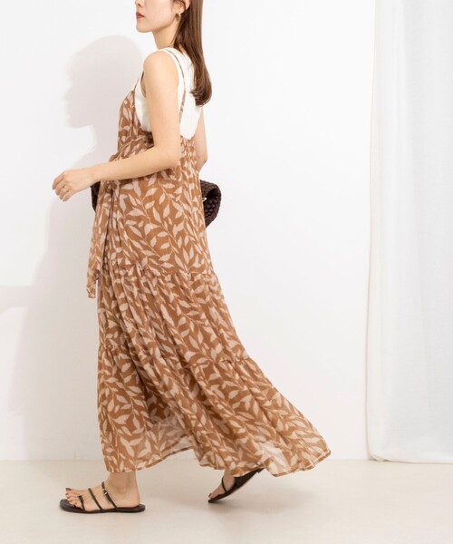 NOLLEY’S(ノーリーズ)の「【Import Fabric】ウォッシャブル楊柳リーフ柄ウエストリボンワンピース(ワンピース・レディース・グレー系その他/ブラウン系その他・38)」の16枚目の写真