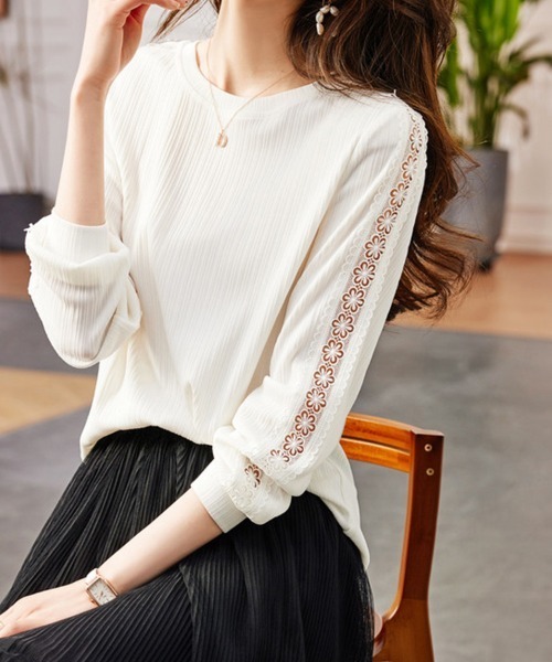 ReRe(リリ)の「シアーレーススリーブトップス(Tシャツ/カットソー・レディース・ブラック/ホワイト・MEDIUM/LARGE)」の4枚目の写真