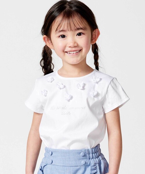 BeBe(ベベ)の「サテンフラワーモチーフポンチ半袖Tシャツ(Tシャツ/カットソー・キッズ・パープル/ホワイト・130cm/140cm/150cm/120cm)」の1枚目の写真