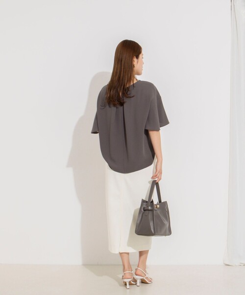 NOLLEY’S(ノーリーズ)の「【WEB限定】ウォッシャブルストレッチジョーゼットラッフル袖ブラウス(シャツ/ブラウス・レディース・オフホワイト/チャコールグレー/ブラウン/ネイビー・38)」の20枚目の写真