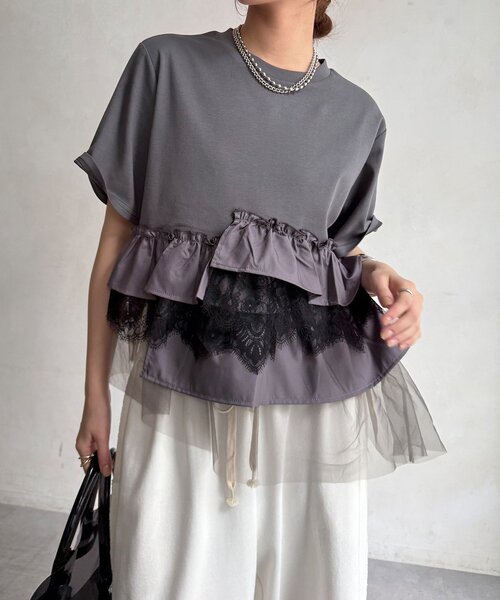 DouDou(ドゥドゥ)の「【WEB限定】異素材切替フリルTEE(Tシャツ/カットソー・レディース・ダークグレー/オフホワイト/ブラック・FREE)」の3枚目の写真