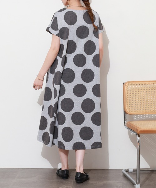 BARNDOOR(バーンドア)の「天竺フレアーOP 26SS 半袖(ワンピース・レディース・ベージュ系2/オートミール/イエロー系/ネイビー系2/ネイビー系/ブラック・FREE)」の10枚目の写真