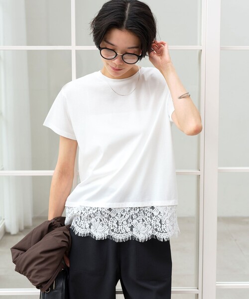 green label relaxing(グリーンレーベルリラクシング)の「スソ レース ショートスリーブ カットソー(Tシャツ/カットソー・レディース・ブラック/オフホワイト/ダークブラウン・FREE)」の1枚目の写真