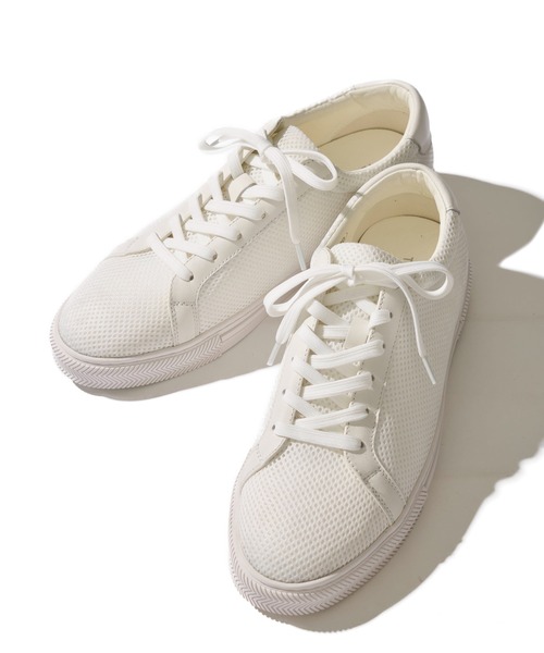 TETE HOMME(テットオム)の「5.5cm ヒールアップ メッシュレザースニーカー / スタイルアップ メッシュレザーシューズ(スニーカー・メンズ・ホワイト/ブラック・MEDIUM/LARGE/X-LARGE)」の1枚目の写真